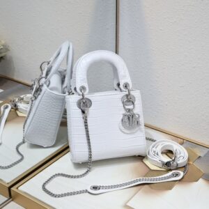 【AT11130】Diorディオールminiダイアナバッグ - ハイエンドな贅沢ファッションの典型 | Dior Paris