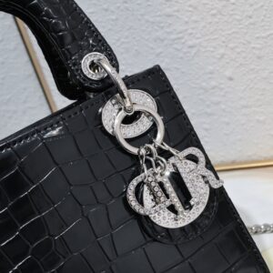【AT11132】ディオール(Dior) Lady Dior クラシックプリンセスバッグ：高級クロコダイル柄牛革のミニサイズバッグ | Dior Paris