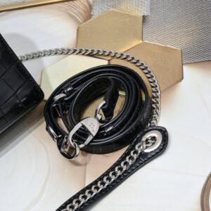 【AT11132】ディオール(Dior) Lady Dior クラシックプリンセスバッグ：高級クロコダイル柄牛革のミニサイズバッグ | Dior Paris