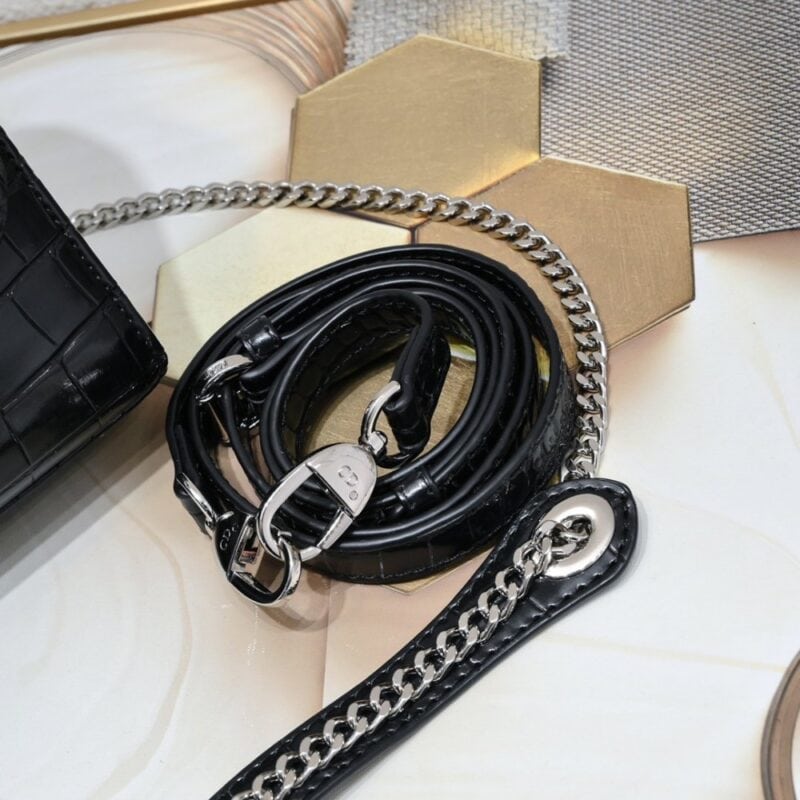 【AT11132】ディオール(Dior) Lady Dior クラシックプリンセスバッグ：高級クロコダイル柄牛革のミニサイズバッグ | Dior Paris