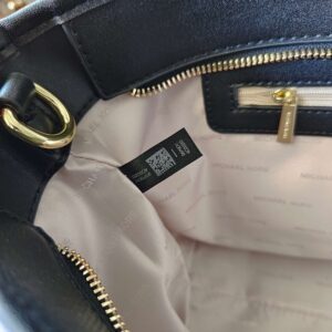 【AT11139】マイケル・コースのクラシックトートバッグ: 上質なレザー素材と優雅なデザインが特長のショルダーバッグ | MK