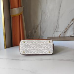 【AT11141】マイケル・コース クラシックトートバッグ - 都会的なスタイルと実用性を兼ね備えたファッションアイテム | MK