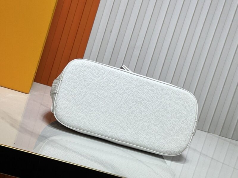 【AT11147】ルイ・ヴィトン Alma BB ハンドバッグ、高級でファッショナブルなクラシックアイテム | Louis Vuitton Paris