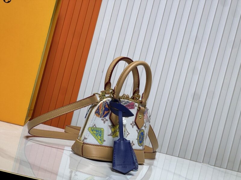 【AT11151】ルイ・ヴィトンのクラシックシェルバッグ、贅沢感とファッション性の融合を示す！ | Louis Vuitton
