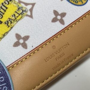 【AT11151】ルイ・ヴィトンのクラシックシェルバッグ、贅沢感とファッション性の融合を示す！ | Louis Vuitton