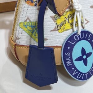 【AT11151】ルイ・ヴィトンのクラシックシェルバッグ、贅沢感とファッション性の融合を示す！ | Louis Vuitton
