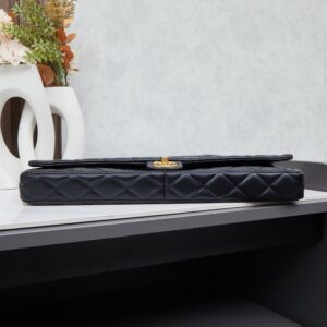 【AT11161】シャネル Chanel ダイヤ柄クラッチバッグ ラムスキン使用 高級感溢れるエレガントアクセサリー | Chanel Paris