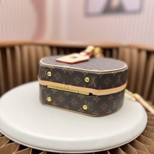 【AT11164】ルイ・ヴィトン Petite Boite Chapeau ハットボックス バッグ - ファッションとエレガンスの融合 | Louis Vuitton Malletier