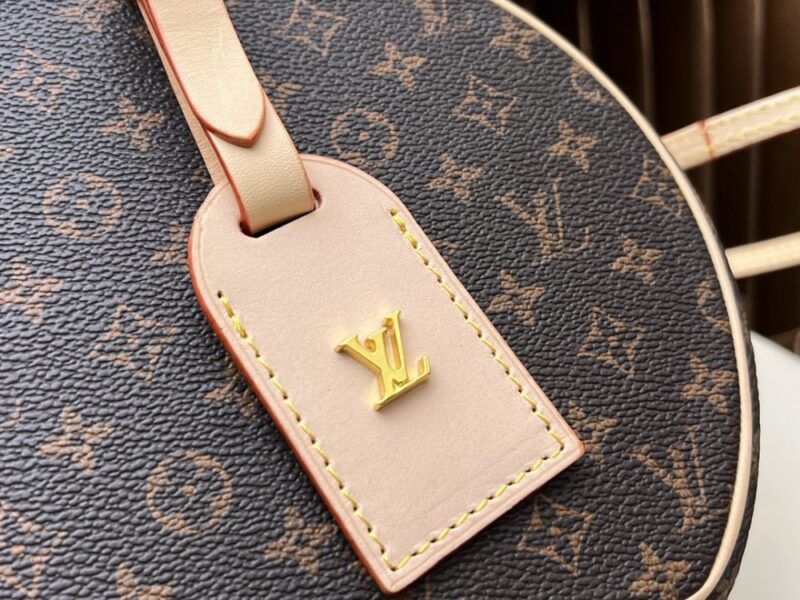 【AT11164】ルイ・ヴィトン Petite Boite Chapeau ハットボックス バッグ - ファッションとエレガンスの融合 | Louis Vuitton Malletier