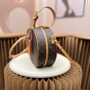 【AT11165】ルイ・ヴィトン PETITE BOITE CHAPEAU モノグラムキャンバス ラウンドバッグ | Louis Vuitton Malletier