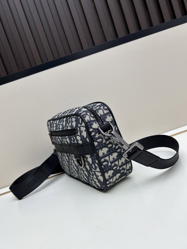 【AT11170】Dior (ディオール) Oblique クラシックメッセンジャーバッグ - 都会のエリートに贅沢なファッション美学を提供 | Christian Dior