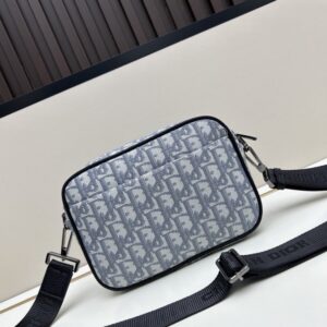 【AT11171】ディオールDiorクラシックObliqueオブリーク斜め掛けバッグ - スマートでエレガントなデザイン | Christian Dior