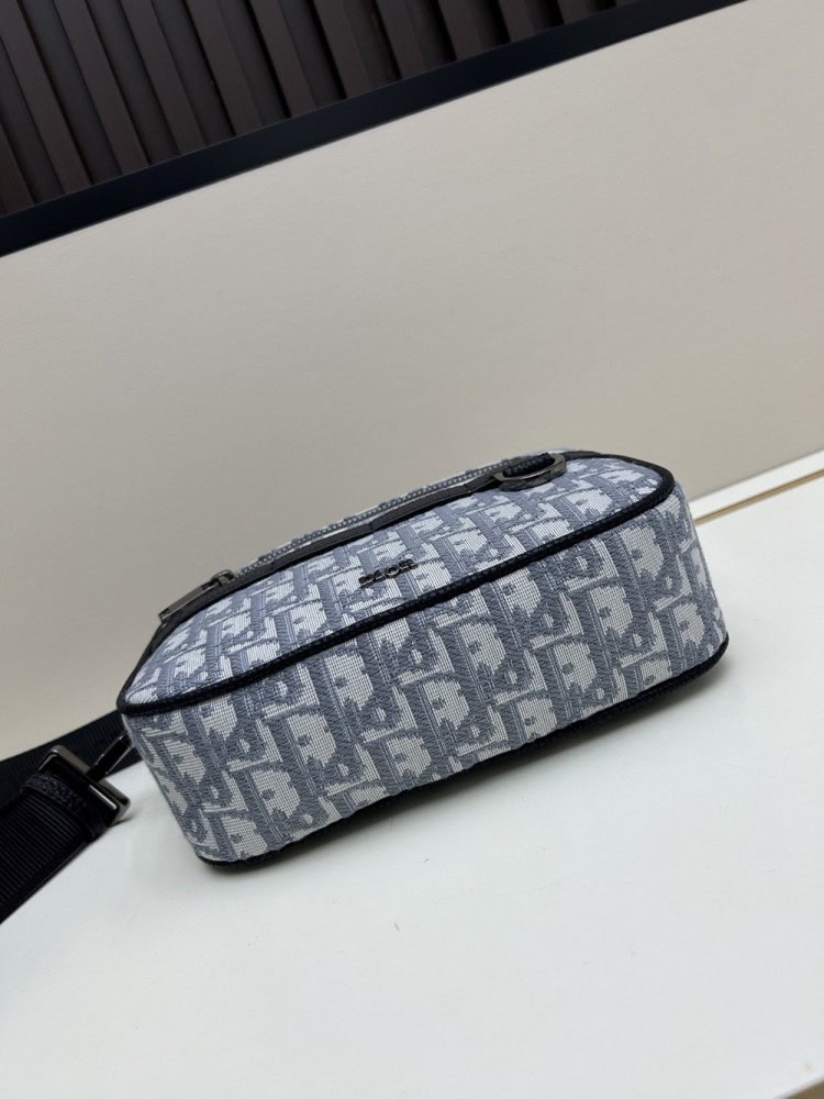 【AT11171】ディオールDiorクラシックObliqueオブリーク斜め掛けバッグ - スマートでエレガントなデザイン | Christian Dior
