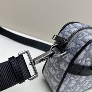 【AT11171】ディオールDiorクラシックObliqueオブリーク斜め掛けバッグ - スマートでエレガントなデザイン | Christian Dior