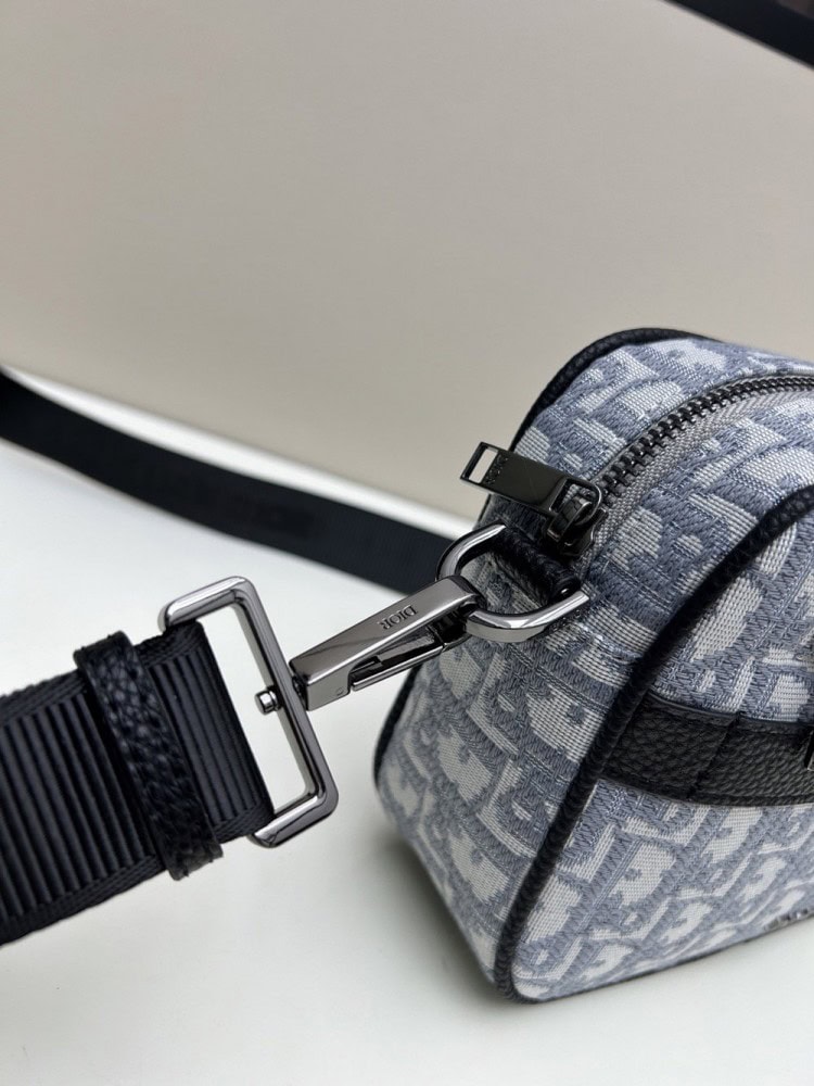 【AT11171】ディオールDiorクラシックObliqueオブリーク斜め掛けバッグ - スマートでエレガントなデザイン | Christian Dior