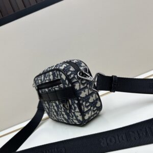 【AT11175】Dior クラシックなサフアリメッセンジャーバッグ - Obliqueプリントとブラックグレインレザー | Christian Dior