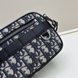 【AT11175】Dior クラシックなサフアリメッセンジャーバッグ - Obliqueプリントとブラックグレインレザー | Christian Dior