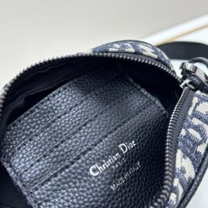 【AT11175】Dior クラシックなサフアリメッセンジャーバッグ - Obliqueプリントとブラックグレインレザー | Christian Dior