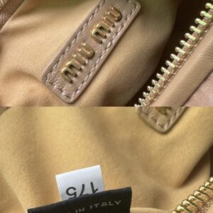 【AT11281】adelicaシリーズ：アプリコット色のプリーツトートバッグ | Miu Miu