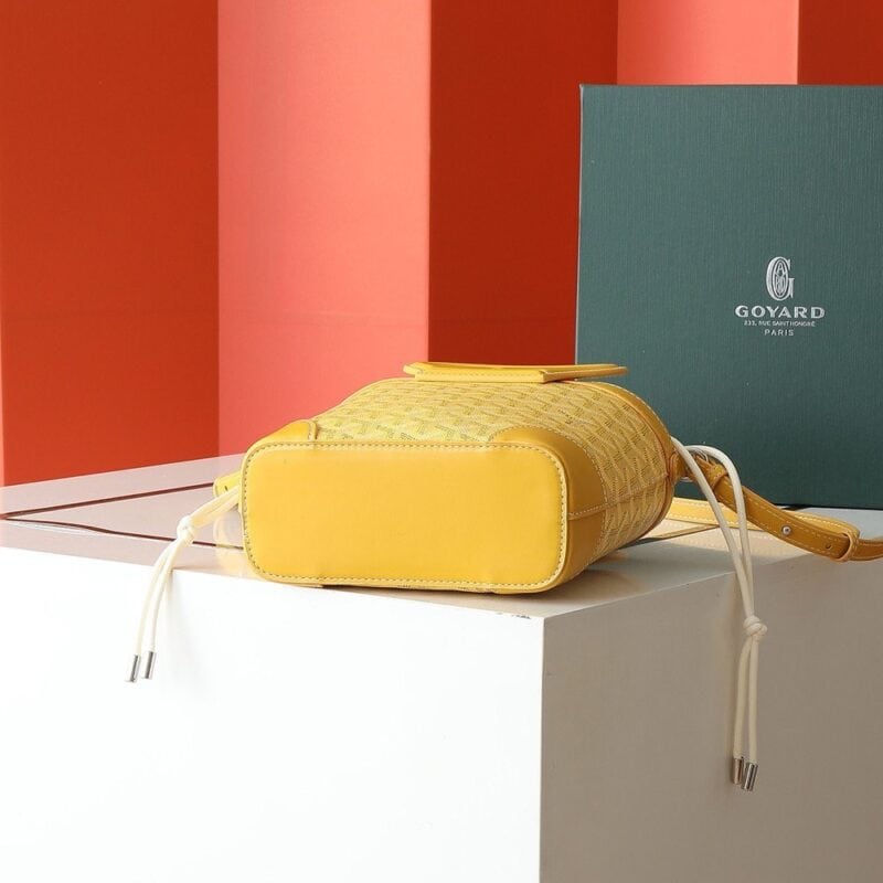 【AT11285】Goyard（ゴヤール）のBeluga（ブルーガ）ミニバッグ - 豪華な黄色革と精巧な刺繍、エレガントな装いに最適 | Goyard