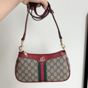 【AT11292】グッチ(Gucci)のGG Ophidiaシリーズハンドバッグ - エレガントでファッショナブルなアクセサリー | Gucci