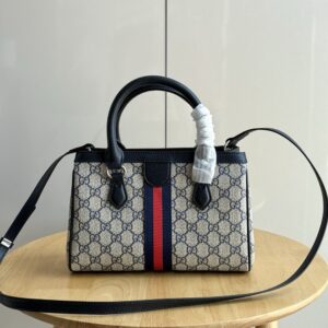 【AT11293】グッチのクラシックなOphidiaシリーズ・ファッションと贅沢を新たな章へ導く手袋 | Gucci