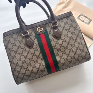 【AT11299】グッチ Ophidiaシリーズ中型トートバッグ - 高級なGG Supremeキャンバス素材、エレガントなデザイン！ | Gucci Firenze