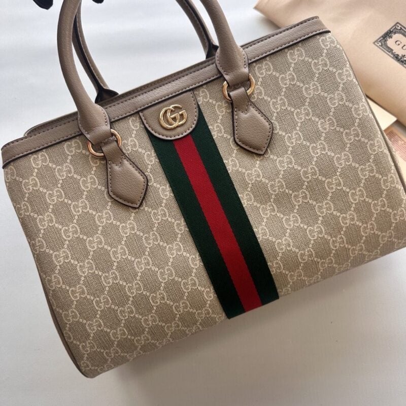 【AT11301】グッチ Ophidiaシリーズ中サイズ トートバッグ - 豪華さとファッション性を象徴する | Gucci Italy