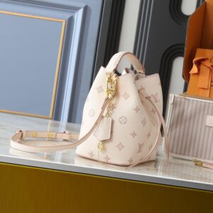 【AT11306】ルイ・ヴィトン NéoNoé モノグラムエンボスレザー ハンドバッグ | Louis Vuitton Malletier