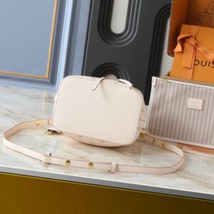 【AT11306】ルイ・ヴィトン NéoNoé モノグラムエンボスレザー ハンドバッグ | Louis Vuitton Malletier