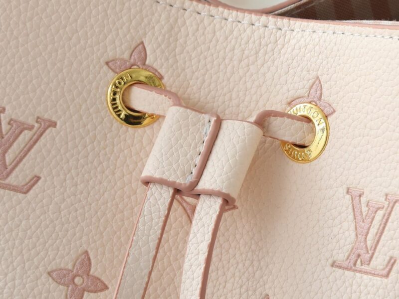 【AT11306】ルイ・ヴィトン NéoNoé モノグラムエンボスレザー ハンドバッグ | Louis Vuitton Malletier