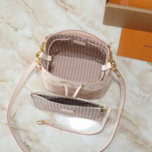 【AT11306】ルイ・ヴィトン NéoNoé モノグラムエンボスレザー ハンドバッグ | Louis Vuitton Malletier