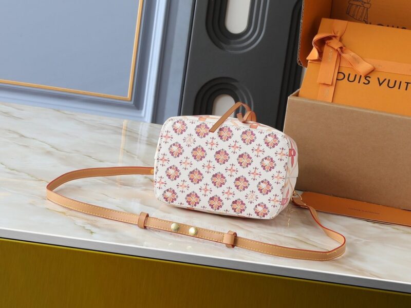 【AT11307】ルイ・ヴィトンNéonoé BBハンドバッグ - 贅沢なMonogram Tiles柄とパステルカラーが魅力的 | Louis Vuitton