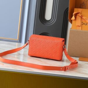 【AT11321】ルイヴィトンのスチーマーミニハンドバッグ - 豪華なオレンジレッドの牛革 - 18.0 x 11.0 x 6.5 cm | Louis Vuitton Paris