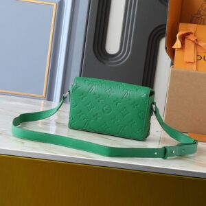 【AT11322】ルイ・ヴィトン 翠緑色のクラシックなスチーマーミニハンドバッグ | LV