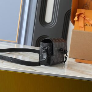 【AT11329】高級ブランドLouis Vuitton（ルイ・ヴィトン）風デザインのミニハンドバッグ - 豪華なTaurillonレザー素材とエンボスディテールを備えた洗練されたクラフトマンシップ | Louis Vuitton Malletier