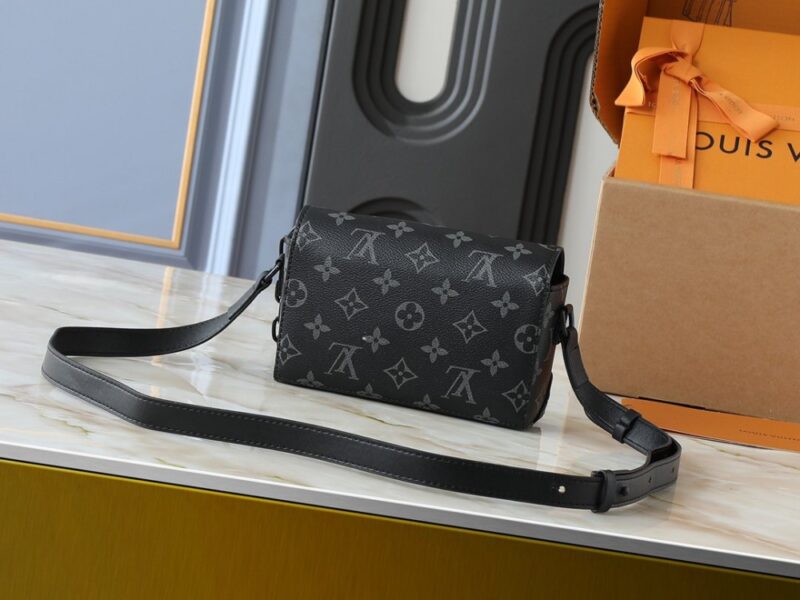 【AT11329】高級ブランドLouis Vuitton（ルイ・ヴィトン）風デザインのミニハンドバッグ - 豪華なTaurillonレザー素材とエンボスディテールを備えた洗練されたクラフトマンシップ | Louis Vuitton Malletier