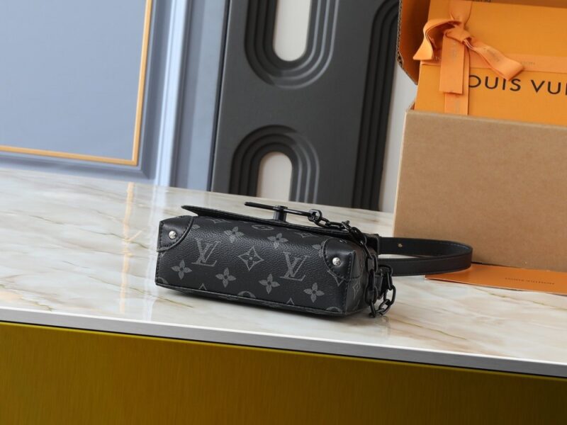 【AT11329】高級ブランドLouis Vuitton（ルイ・ヴィトン）風デザインのミニハンドバッグ - 豪華なTaurillonレザー素材とエンボスディテールを備えた洗練されたクラフトマンシップ | Louis Vuitton Malletier