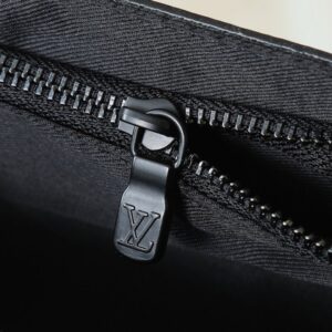 【AT11329】高級ブランドLouis Vuitton（ルイ・ヴィトン）風デザインのミニハンドバッグ - 豪華なTaurillonレザー素材とエンボスディテールを備えた洗練されたクラフトマンシップ | Louis Vuitton Malletier