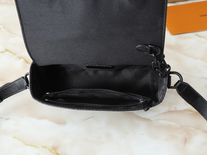 【AT11329】高級ブランドLouis Vuitton（ルイ・ヴィトン）風デザインのミニハンドバッグ - 豪華なTaurillonレザー素材とエンボスディテールを備えた洗練されたクラフトマンシップ | Louis Vuitton Malletier