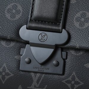 【AT11333】ルイ・ヴィトン Monogramブラックエンボス郵便バッグ - 贈り物に最適 | Louis Vuitton Paris