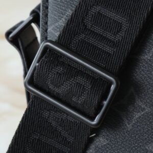 【AT11333】ルイ・ヴィトン Monogramブラックエンボス郵便バッグ - 贈り物に最適 | Louis Vuitton Paris