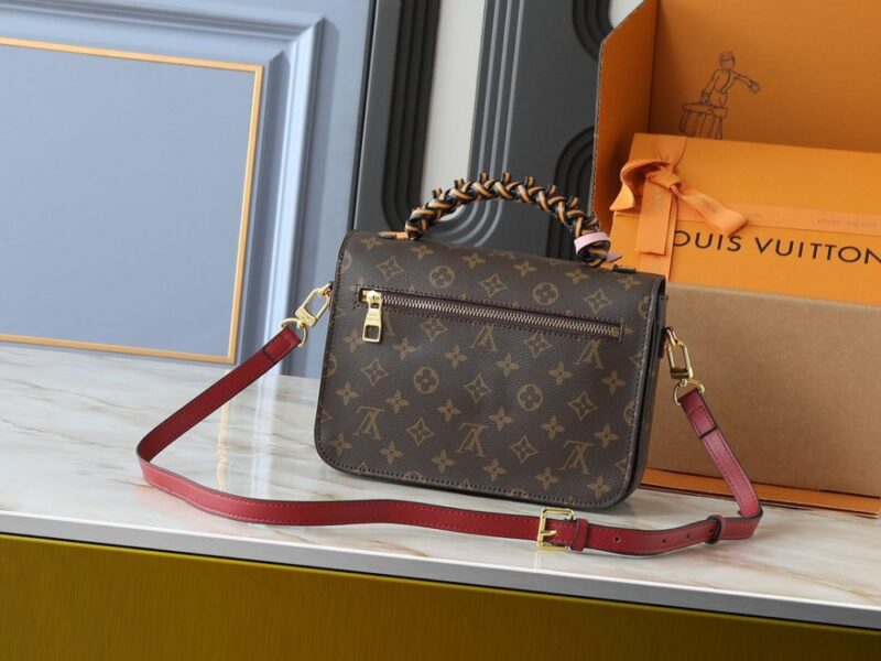 【AT11334】ルイ・ヴィトン モノグラムキャンバス Pochette Metis ハンドバッグ | Louis Vuitton Malletier