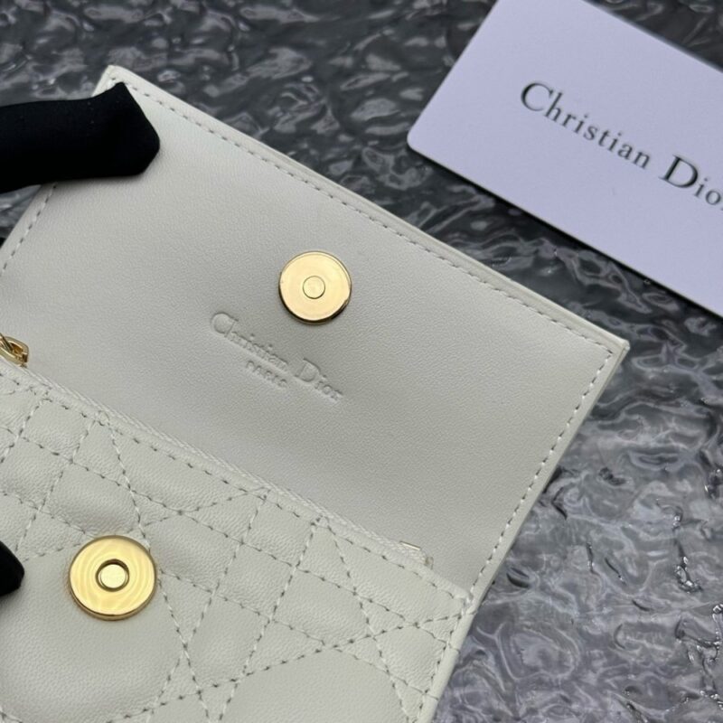 【AT11337】ディオールのエレガントな高級ラムスキンレザー財布 | Christian Dior