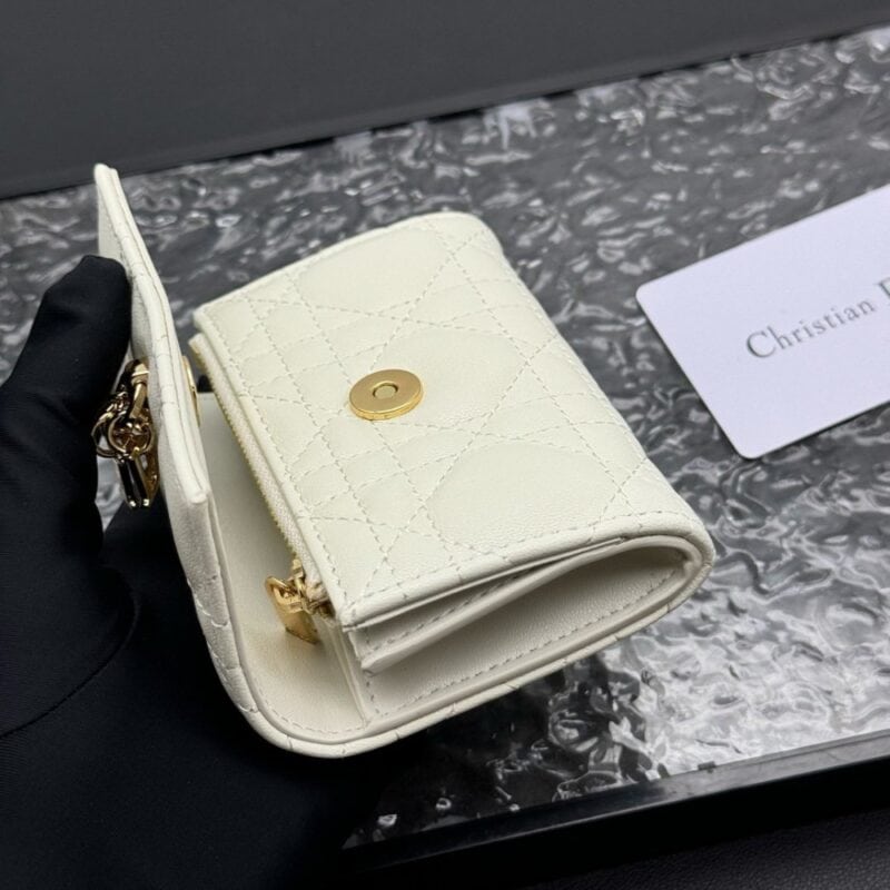 【AT11337】ディオールのエレガントな高級ラムスキンレザー財布 | Christian Dior