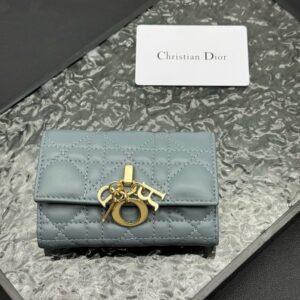 【AT11338】Dior（ディオール）の高級女性用財布 - エレガントなフランスデザインと豪華なアクセサリー | Dior