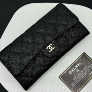 【AT11345】シャネルクラシックキャビアレザーウォレット - CHANEL Classic Caviar Leather Wallet | Chanel Paris