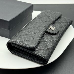 【AT11345】シャネルクラシックキャビアレザーウォレット - CHANEL Classic Caviar Leather Wallet | Chanel Paris