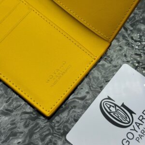 【AT11351】GoyardのクラシックなSaint Pierreカードケース、洗練された黄色幾何学模様、高級ラグジュアリーアクセサリー | Maison Goyard