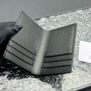 【AT11355】高級ラグジュアリーブランドGoyardからのSaint PierreシリーズのコンパクトなLEATHER財布 | Maison Goyard